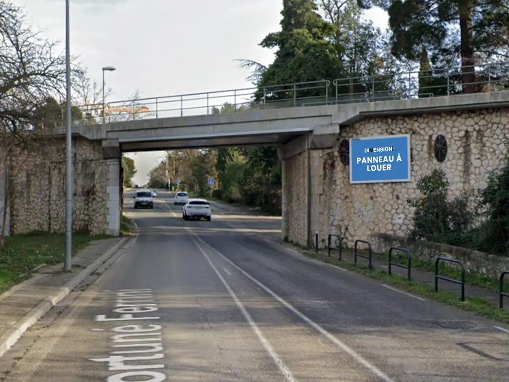 Panneau 4m² Av. Fortuné Ferrini - Luynes