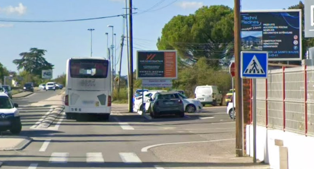 Panneau 4m² Droite - Centre Cial LE GRAND CEDRE Route de Nice - Saint Maximin