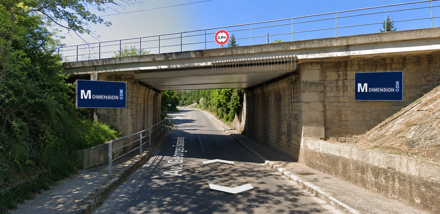 Panneau 4m2 - 2 avenue Georges Clémenceau - Gonfaron