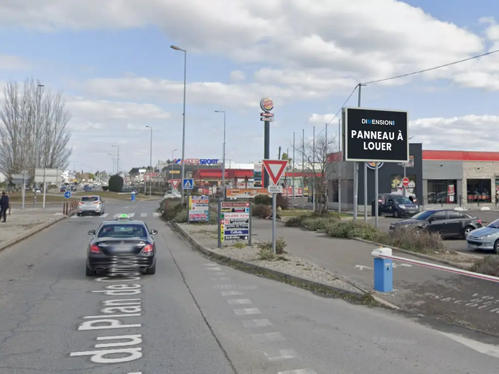 Panneau 8m² Av. du Plan de Campagne DROITE- Les Pennes-Mirabeau